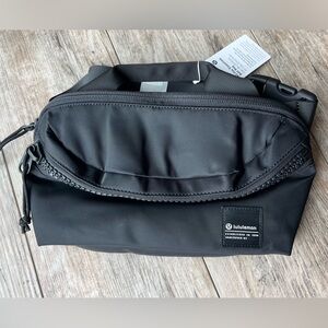 NWT Lululemon All Day Essentials 2.5L Belt Fanny Bag Black